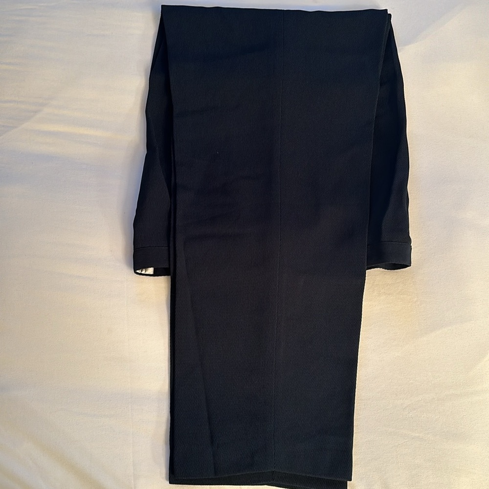 Gorgeous 2-Piece Larry Levine Suits - Picture 5 of 7